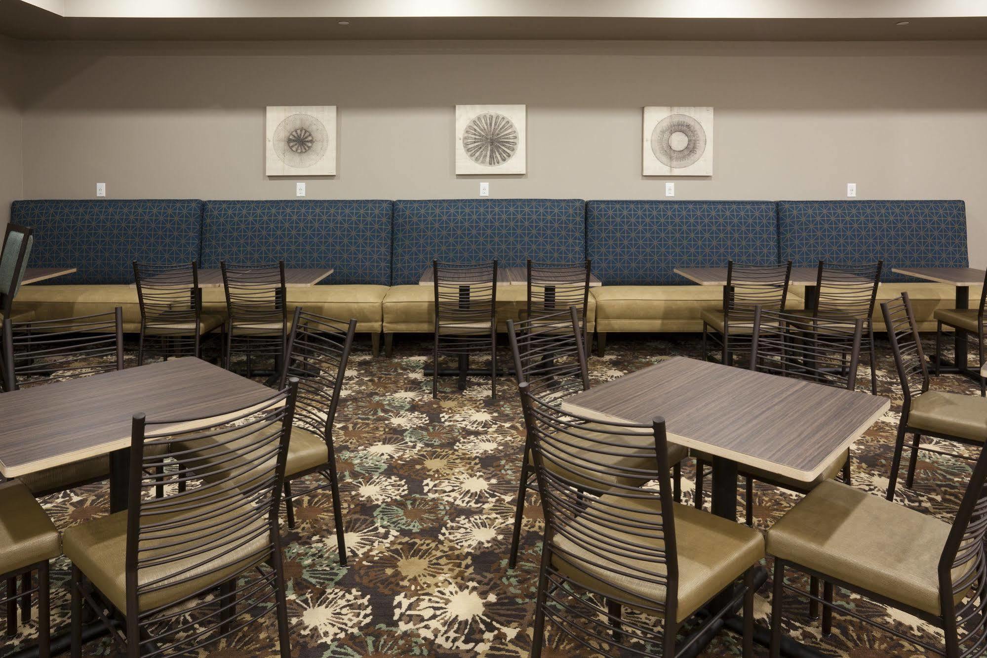 Grandstay Hotel & Suites 밸리시티 외부 사진